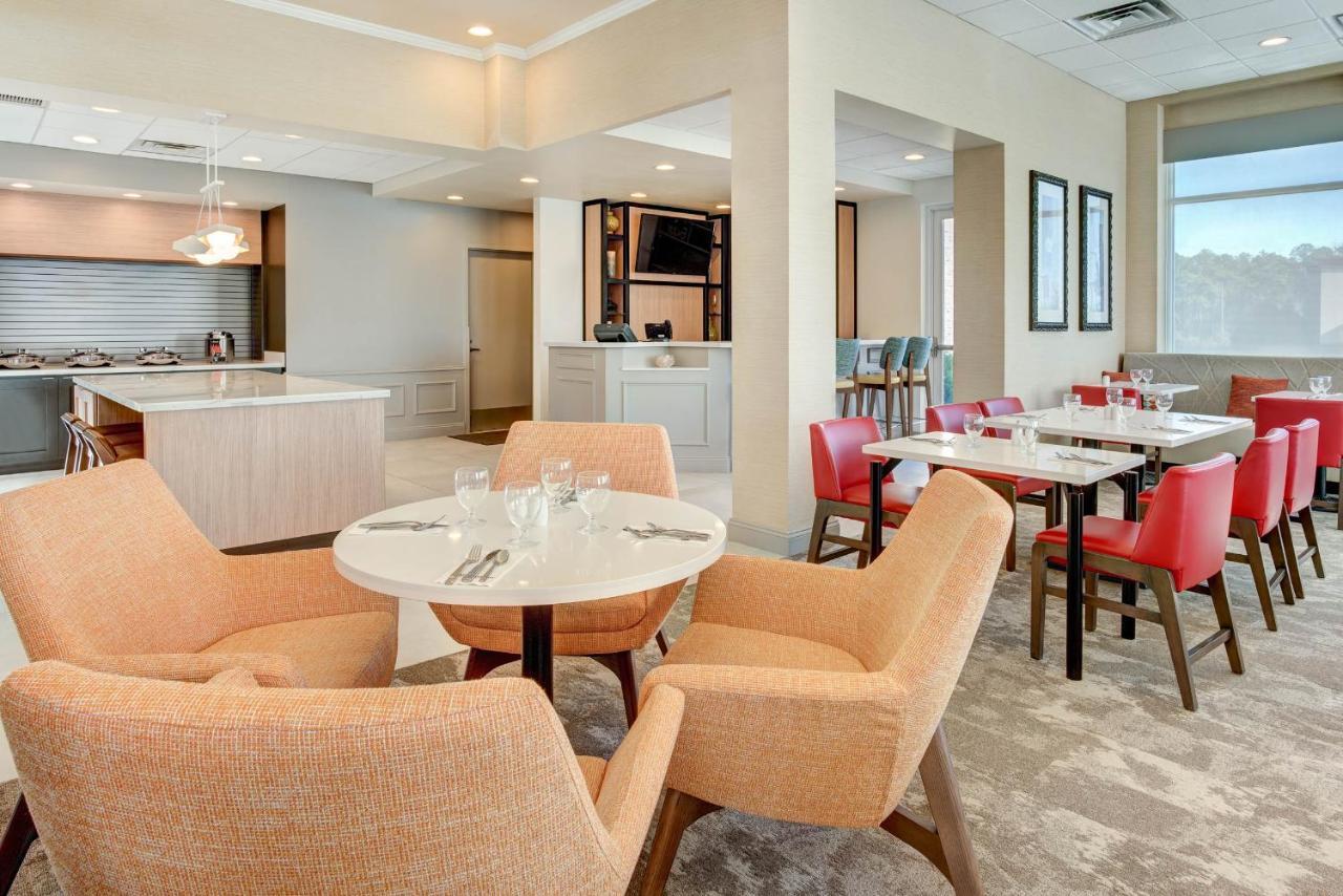 Hilton Garden Inn Lakewood Ngoại thất bức ảnh