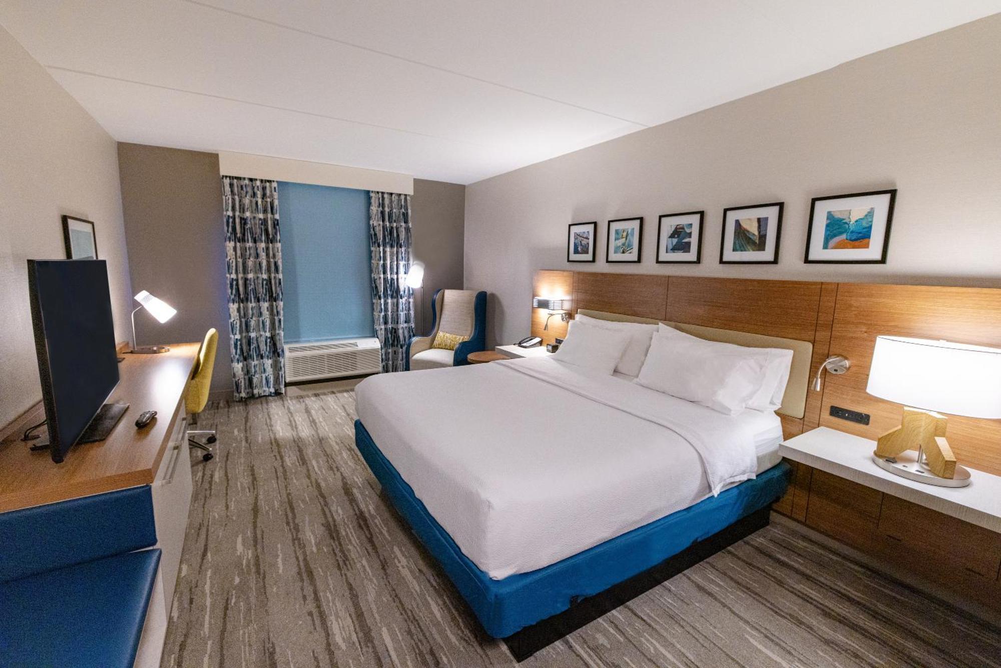 Hilton Garden Inn Lakewood Ngoại thất bức ảnh