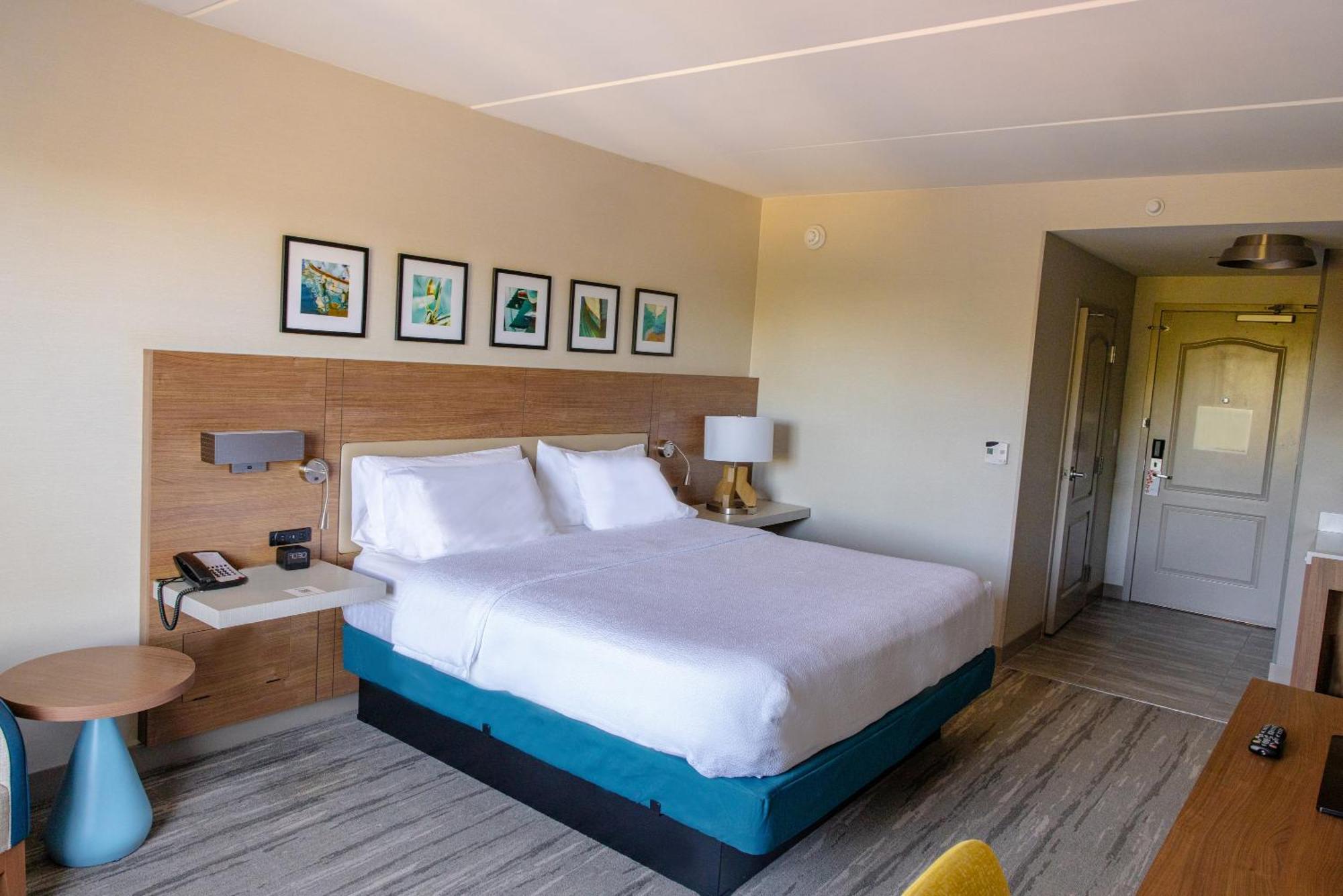 Hilton Garden Inn Lakewood Ngoại thất bức ảnh