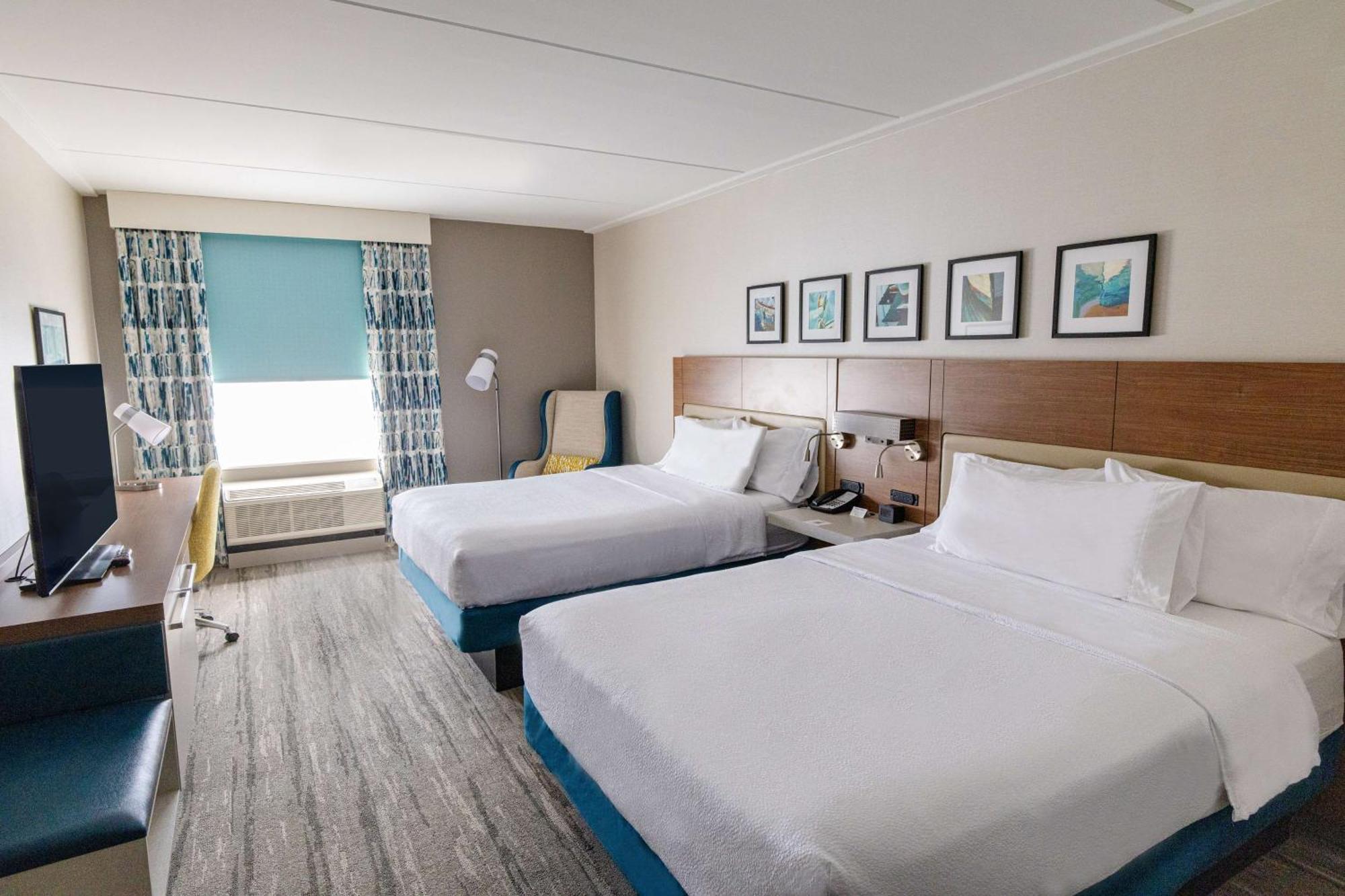Hilton Garden Inn Lakewood Ngoại thất bức ảnh